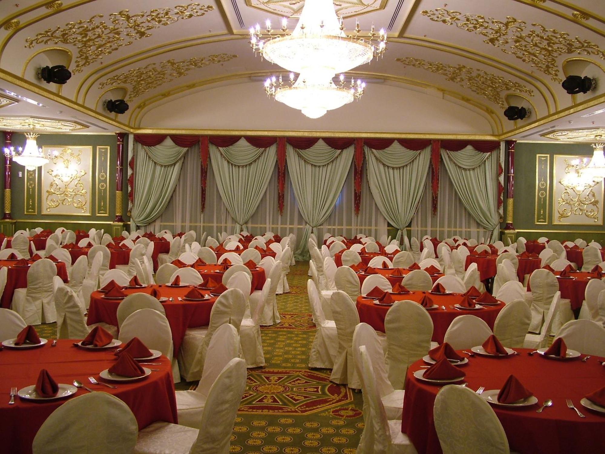 Ewan Hotel