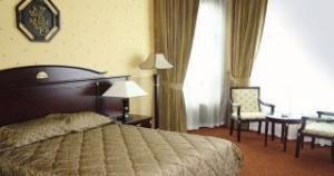 Ewan Hotel